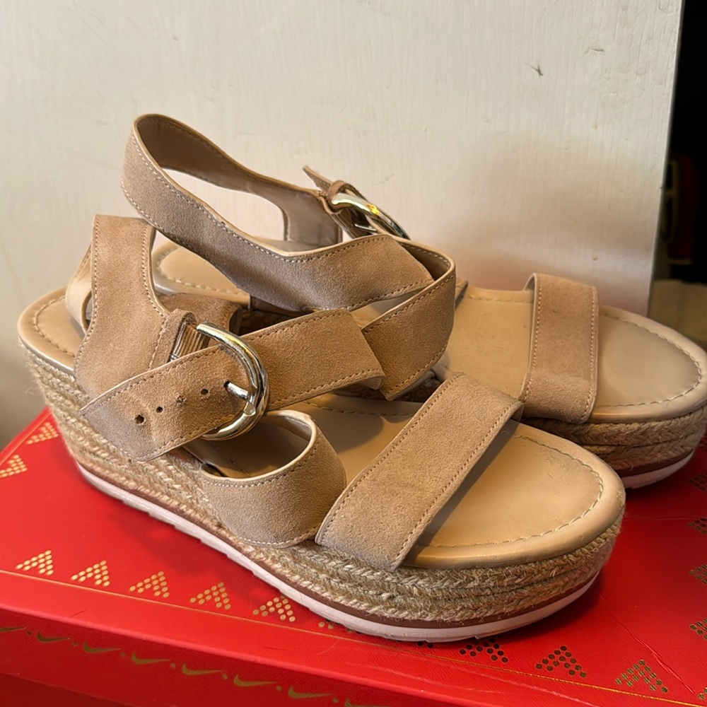 Marc Fisher size nine cream/tan wedges